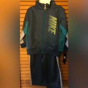 Vintage Nike Boys Track Jogging Suit Size 12 Months